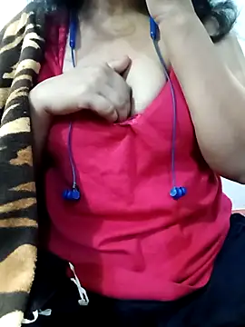 Snapshot of Radhika-mahi chatting on 11-27-25, 04:20 Radhika-mahi online show from 11-27-25, 04:20