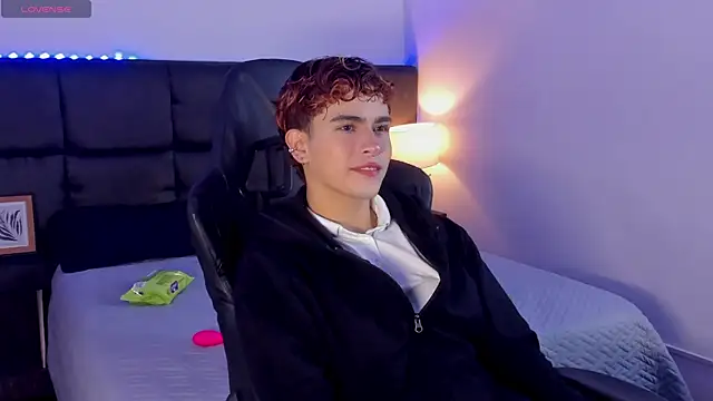 Aiiden 15 online show from 09-24-25, 12:08