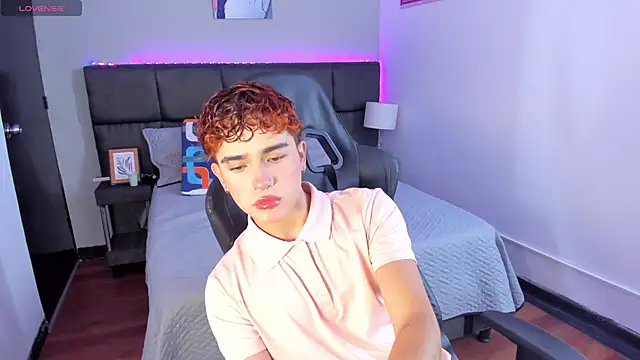 Aiiden 15 online show from 12-15-25, 12:42