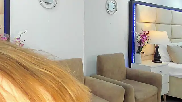 ArianaFranco online show from 02-10-25, 04:47