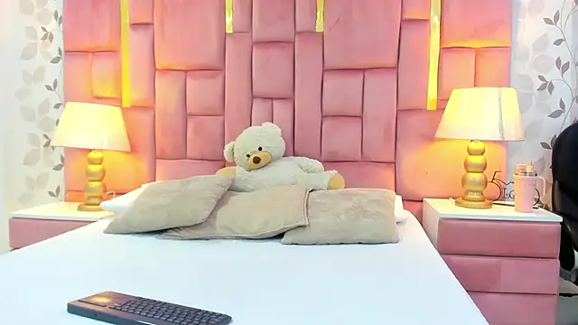 ArianaFranco online show from 04-23-26, 01:13