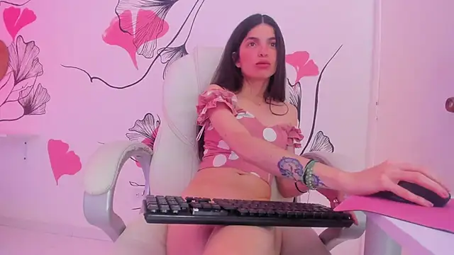 Isabela Fiorelli online show from 02-08-25, 06:33