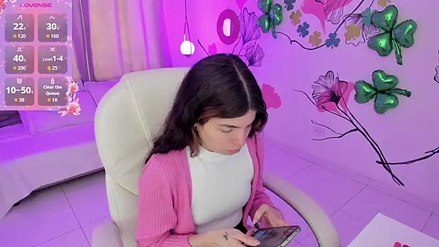 Isabela Fiorelli online show from 04-06-26, 12:39