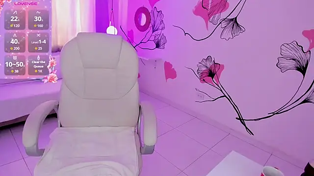 Isabela Fiorelli online show from 04-07-26, 12:49