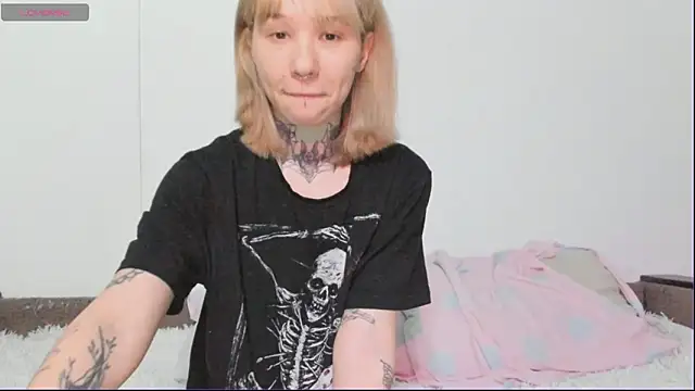 Snapshot of Sam_Jaster chatting on 11-07-25, 04:07 Sam Jaster online show from 11-07-25, 04:07