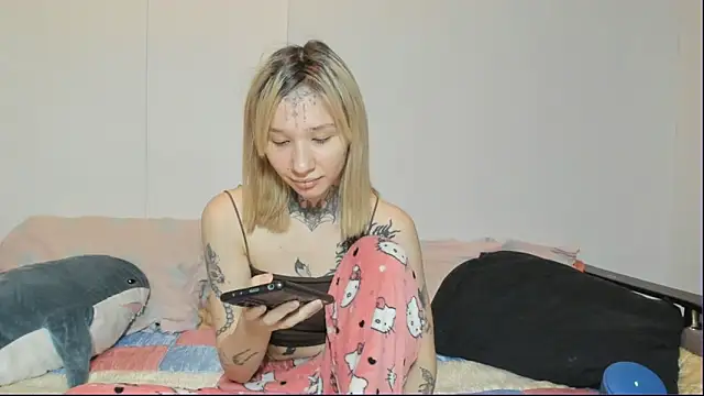 Snapshot of Sam_Jaster chatting on 01-19-26, 04:22 Sam Jaster online show from 01-19-26, 04:22