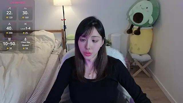 joycemilka online show from 04-08-26, 12:05