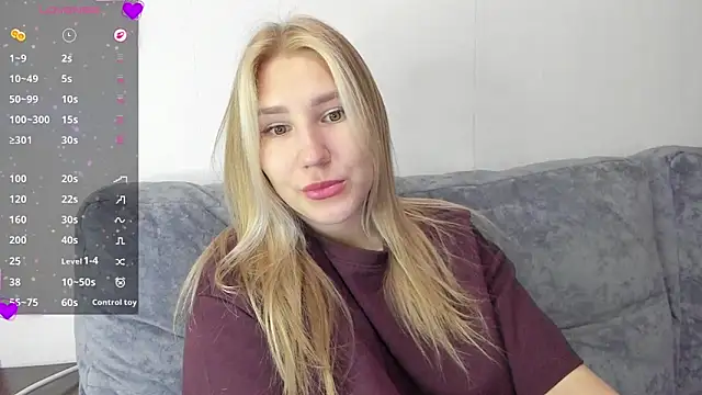 Snapshot of And1sa chatting on 01-12-26, 08:08 And1sa online show from 01-12-26, 08:08