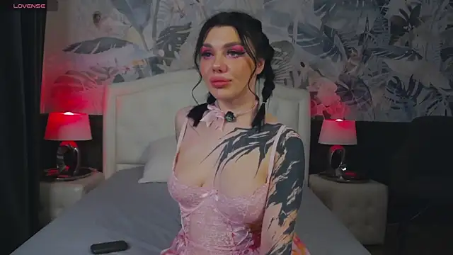 MaeveMoon online show from 02-24-26, 06:39