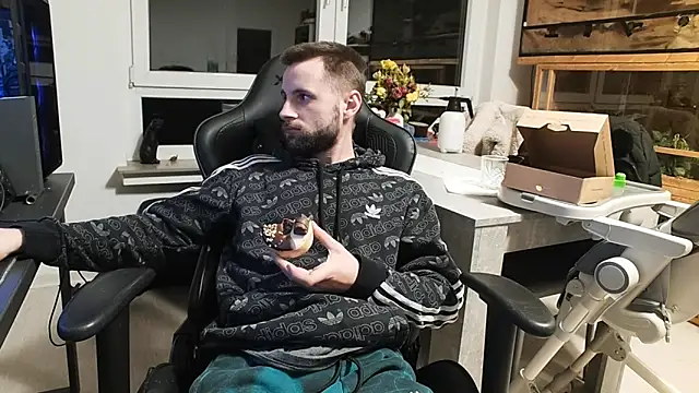 Snapshot of ademandjulia chatting on 03-16-26, 11:09 ademandjulia online show from 03-16-26, 11:09