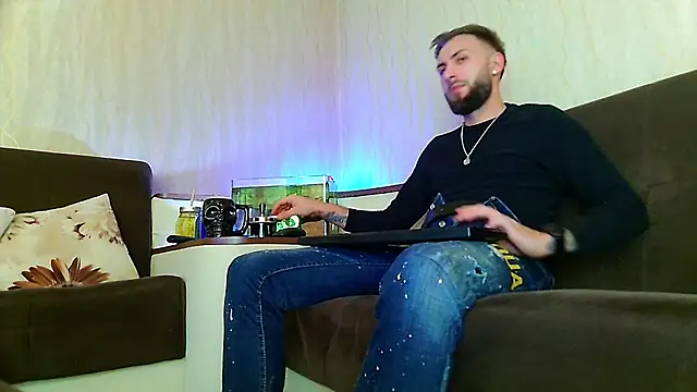 JamieNoxus online show from 03-07-25, 08:22