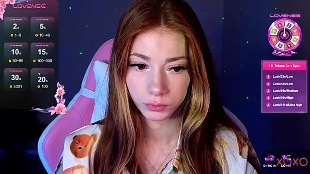 Snapshot of MagicLadyyy chatting on 02-08-25, 07:27 MagicLadyyy online show from 02-08-25, 07:27