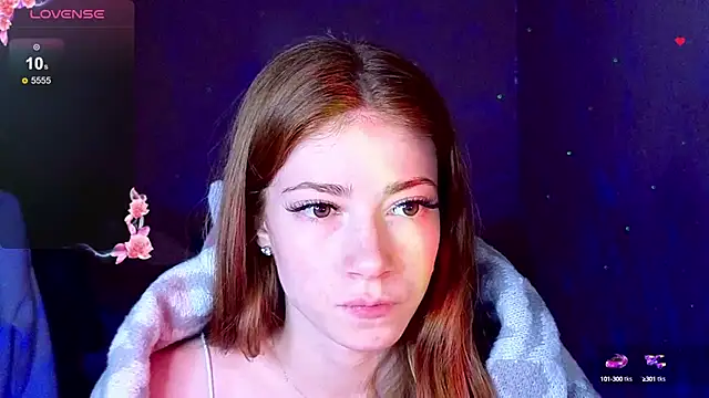 Snapshot of MagicLadyyy chatting on 09-27-25, 11:21 MagicLadyyy online show from 09-27-25, 11:21