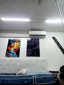 EsperanzaAndJey online show from 10-21-25, 06:52