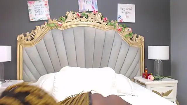 LindaBird online show from 03-20-25, 05:36