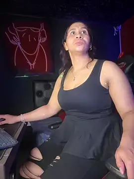 Carola-Ross online show from 03-15-25, 02:56