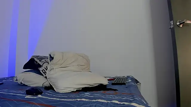 hugosan12 online show from 12-04-25, 03:10