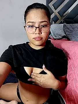 anahi evans19 online show from 11-22-25, 09:25