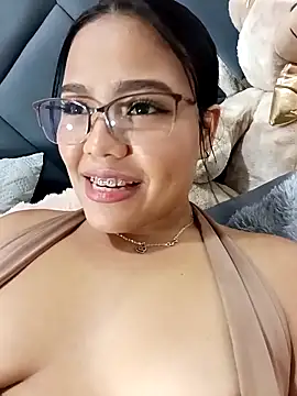 anahi evans19 online show from 11-23-25, 08:52