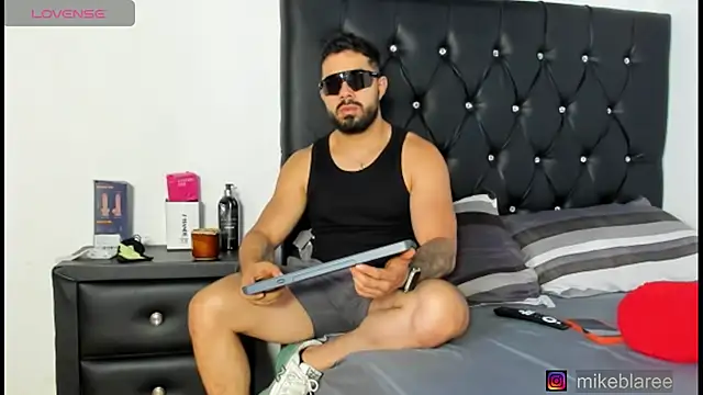 mikeblaree online show from 04-18-26, 06:34