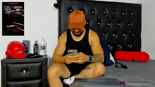 mikeblaree online show from 06-10-26, 10:08