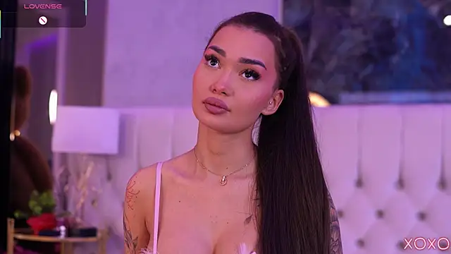 SashaFerrera online show from 09-30-25, 06:24