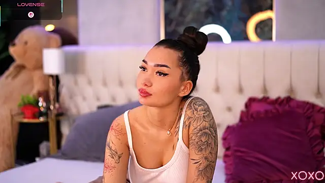 SashaFerrera online show from 10-29-25, 07:48