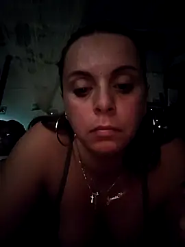 Snapshot of ShysluutGia chatting on 10-31-25, 08:48 ShysluutGia online show from 10-31-25, 08:48