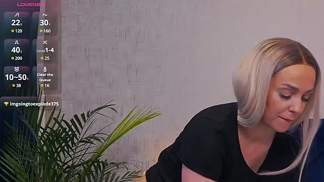 Jennifer Hills online show from 02-19-25, 05:38