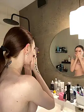 Snapshot of JoYung chatting on 02-09-25, 04:29 JoYung online show from 02-09-25, 04:29