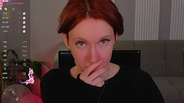 Snapshot of JoYung chatting on 09-12-25, 04:12 JoYung online show from 09-12-25, 04:12