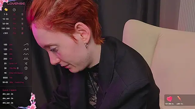 Snapshot of JoYung chatting on 09-19-25, 04:14 JoYung online show from 09-19-25, 04:14