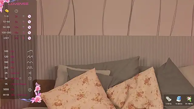 Snapshot of JoYung chatting on 10-18-25, 04:26 JoYung online show from 10-18-25, 04:26