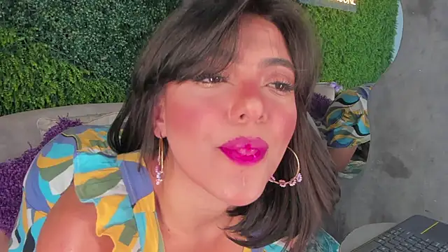 Snapshot of emmiily_z chatting on 02-12-25, 07:56 emmiily z online show from 02-12-25, 07:56