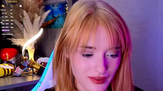 Hisoka akerley online show from 09-14-25, 04:28