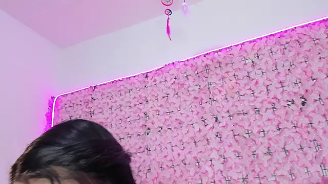 Snapshot of Lynda_Bonnie chatting on 11-20-25, 02:28 Lynda Bonnie online show from 11-20-25, 02:28