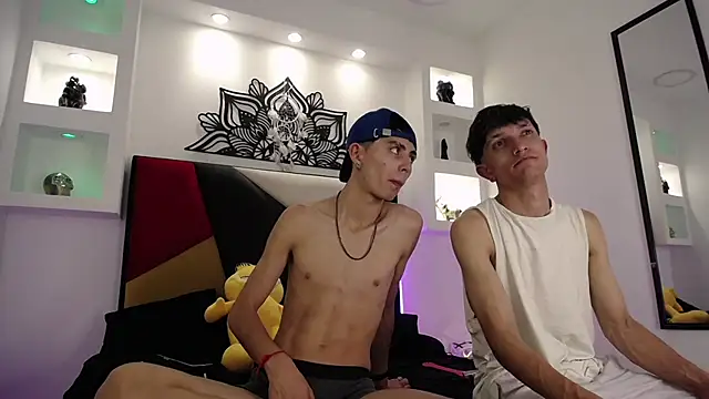 Snapshot of MaikyCooper chatting on 02-26-25, 07:42 MaikyCooper online show from 02-26-25, 07:42