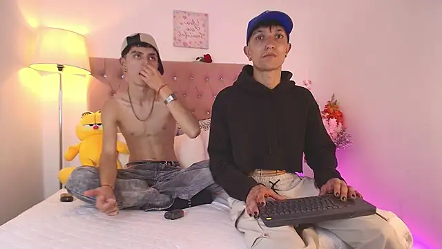 Snapshot of MaikyCooper chatting on 02-26-25, 11:15 MaikyCooper online show from 02-26-25, 11:15