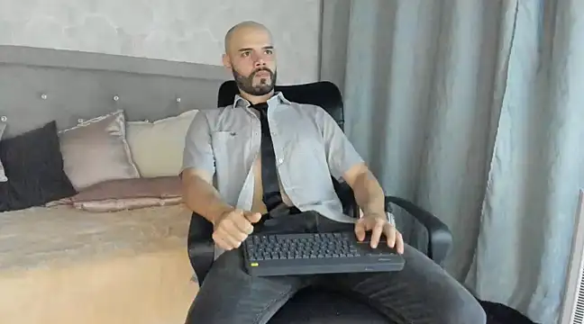 Luke Diaz7 online show from 02-21-25, 11:32