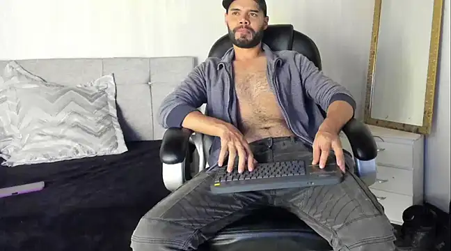 Luke Diaz7 online show from 03-21-25, 11:12