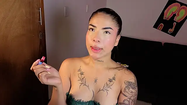 Maryybellax online show from 11-08-25, 10:08
