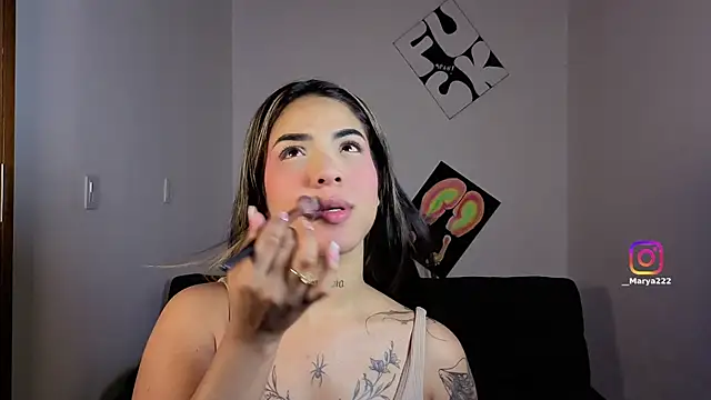 Snapshot of Maryybellax chatting on 12-19-25, 11:23 Maryybellax online show from 12-19-25, 11:23