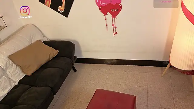 Snapshot of Maryybellax chatting on 02-15-26, 11:01 Maryybellax online show from 02-15-26, 11:01