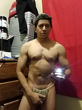 Snapshot of machoactivo1 chatting on 10-27-25, 08:24 machoactivo1 online show from 10-27-25, 08:24