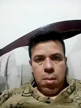 Snapshot of jhon_1988_24 chatting on 04-11-26, 01:54 jhon 1988 24 online show from 04-11-26, 01:54