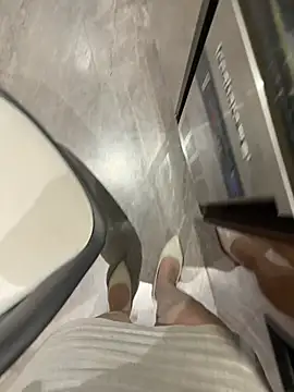 Mia-77 online show from 04-29-26, 04:49