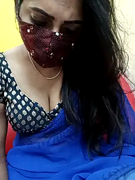 Snapshot of Thamarai28 chatting on 09-27-25, 04:12 Thamarai28 online show from 09-27-25, 04:12