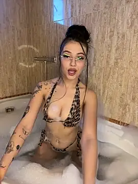 Foxy Rosee online show from 10-24-25, 01:40