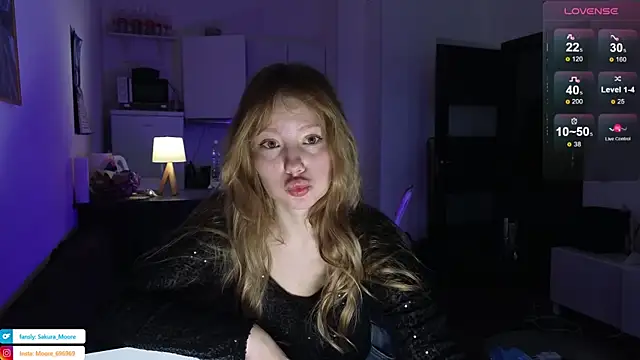 Snapshot of Sakura_Moore chatting on 03-03-25, 08:16 Sakura Moore online show from 03-03-25, 08:16