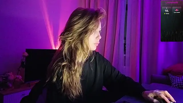 Snapshot of Sakura_Moore chatting on 10-26-25, 07:09 Sakura Moore online show from 10-26-25, 07:09